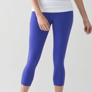EUC Lululemon Wunder Under High Rise Crop - Sz 8